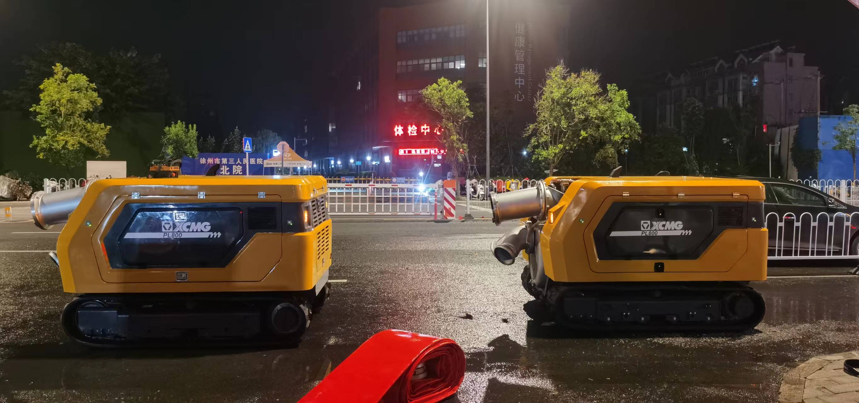 徐工排澇機器人緊急馳援，多處澇區(qū)“治水先鋒”