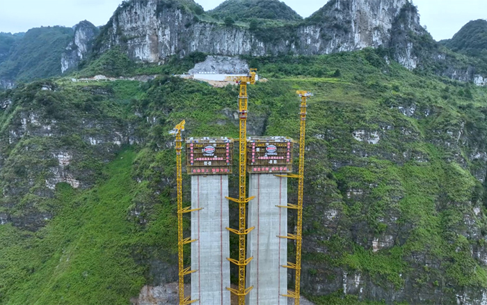 ?塔立山河！徐工塔機(jī)挑戰(zhàn)“世界之最”