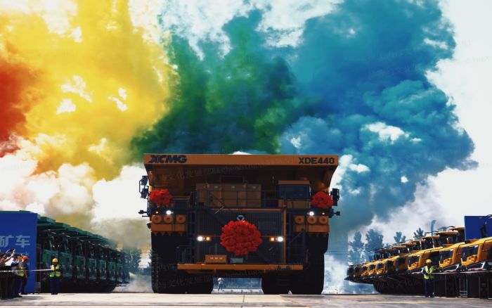 【國(guó)際化】批量交付歐洲！徐工150噸級(jí)礦車馳騁塞爾維亞