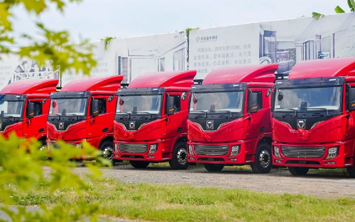 燃動(dòng)福建！百臺(tái)徐工新能源電動(dòng)牽引車交付