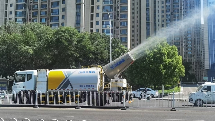 徐工多功能抑塵車，助力家鄉(xiāng)徐州環(huán)境，更“凈”一步！
